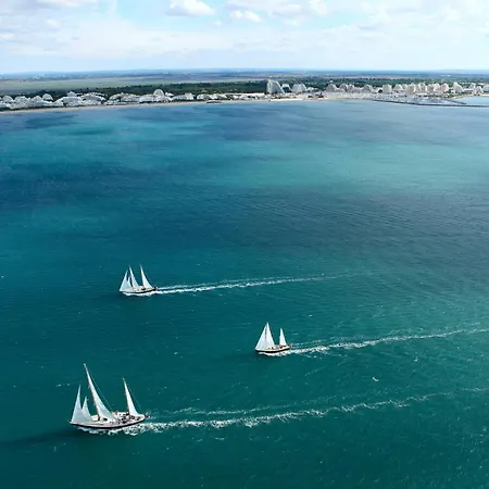 Du Golf - Vu Ponant Climatise Avec Piscine Mae-3063 Apartmán *